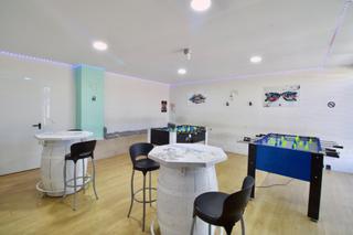 Location Local commercial  Calle de miguel hernández. Oportunidad de alquiler en las gabias  zona polideportivo!