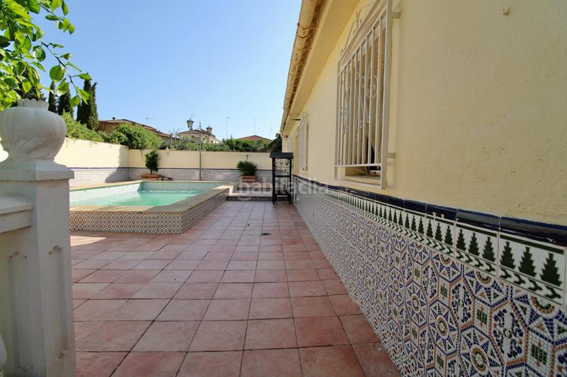 Foto 795d1439-d8a0-42ec-a4f2-170873f88f03. Chalet casa independiente en planta baja con piscina, porche con barbacoa y terrazamirador. en Alhendín