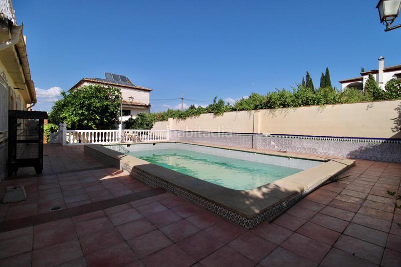 Foto b3b40cbb-c3f8-4471-b11e-664b5be2d8b2. Chalet casa independiente en planta baja con piscina, porche con barbacoa y terrazamirador. en Alhendín