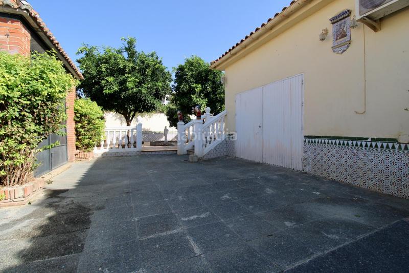 Foto c35ede85-7d4d-4aaf-96b7-21e73eb4b819. Chalet casa independiente en planta baja con piscina, porche con barbacoa y terrazamirador. en Alhendín
