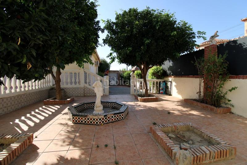 Foto f7186a1e-1016-4671-8b3a-f96acd7e5a0b. Chalet casa independiente en planta baja con piscina, porche con barbacoa y terrazamirador. en Alhendín