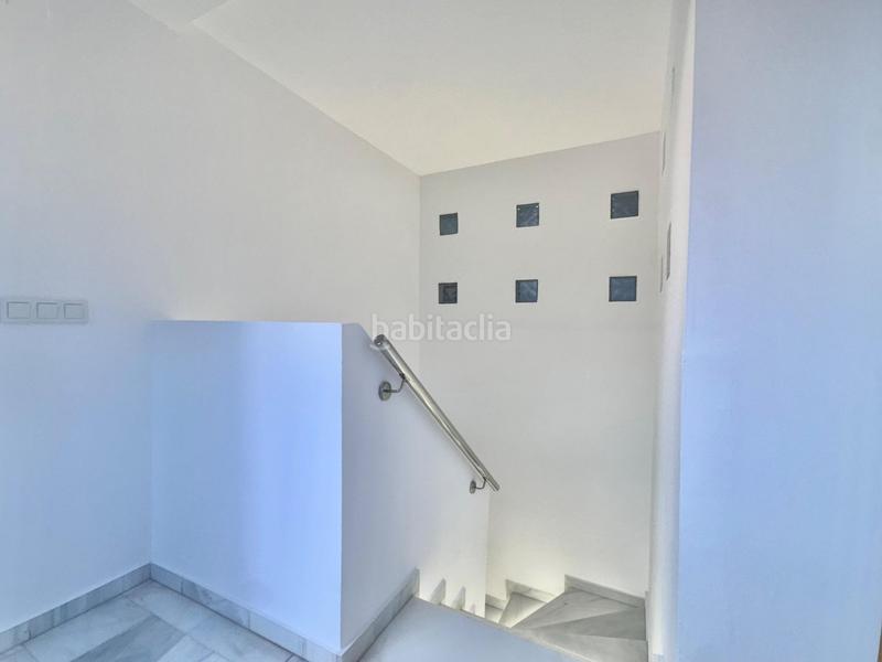 Foto 2fe83798-6fef-4f49-a68c-916f2543179b. Àtic amb calefacció aparcament a Poniente Armilla