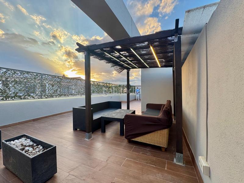 Foto 71b5633c-77a4-4a7c-8b2f-39d837daead0. Àtic amb calefacció aparcament a Poniente Armilla