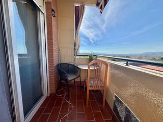 Pis  Calle santiago de la espada. Se vende estupendo piso en granada por 120.000