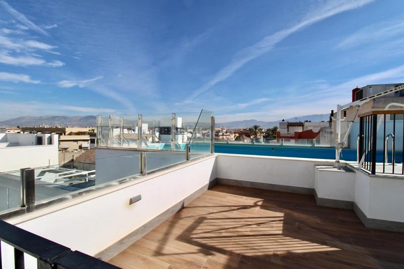 Foto 0f9e3c1e-5fec-4cc9-9507-b3404d14262a. Appartamento con riscaldamento parcheggio piscina in Churriana de la Vega