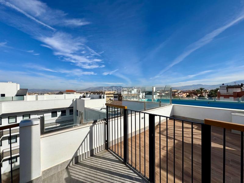 Foto 2623096f-b3ae-483e-bd7e-96d495596f9a. Appartamento con riscaldamento parcheggio piscina in Churriana de la Vega