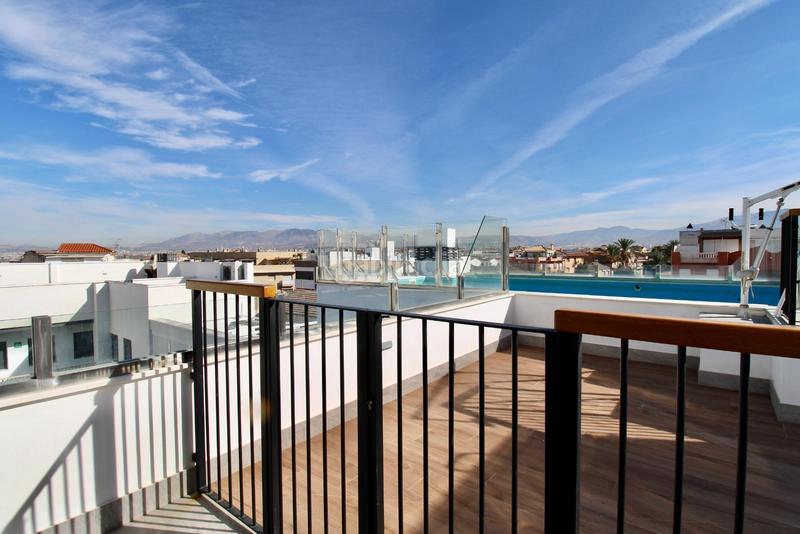 Foto 38ed9212-0aca-4656-96dc-ca519b9ca7a5. Appartamento con riscaldamento parcheggio piscina in Churriana de la Vega