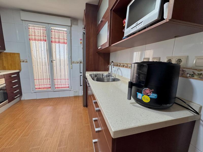 Foto 1cf3c8fa-4b35-4ab0-a4bf-074255492fea. Dachwohnung mit heizung parking in Polideportivo Alhendín