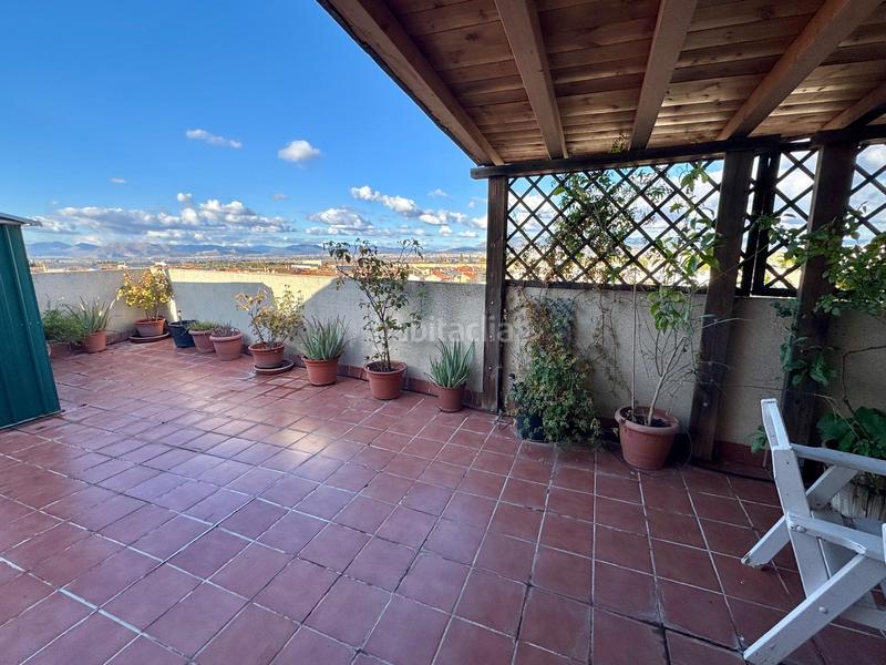 Foto bf3ee190-5c81-4282-ad15-b79e590d8152. Dachwohnung mit heizung parking in Polideportivo Alhendín