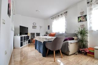 Piso  Calle calle de huesca, 47. Descubre tu próximo hogar en pleno corazón de armilla!