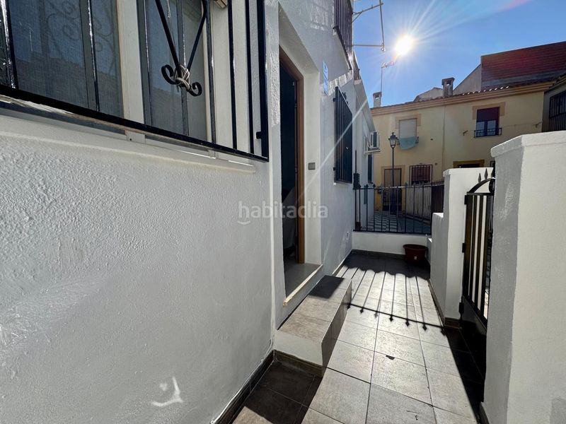 Foto a38779ff-1931-486b-8b42-96082457e6ef. Casa adossada amb piscina a Pulianas