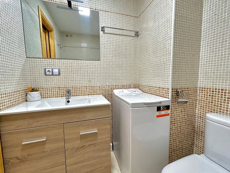 Foto 4124b500-5a69-419e-ace4-57bd21c70365. Flat with parking pool in La Envía Vícar