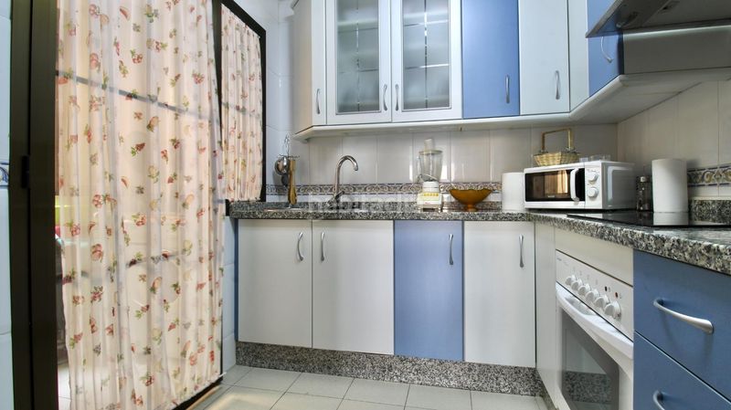 Foto 5813bdad-f927-4e55-81c3-a95910f795fe. Pis amb piscina a Las Salinas Roquetas de Mar