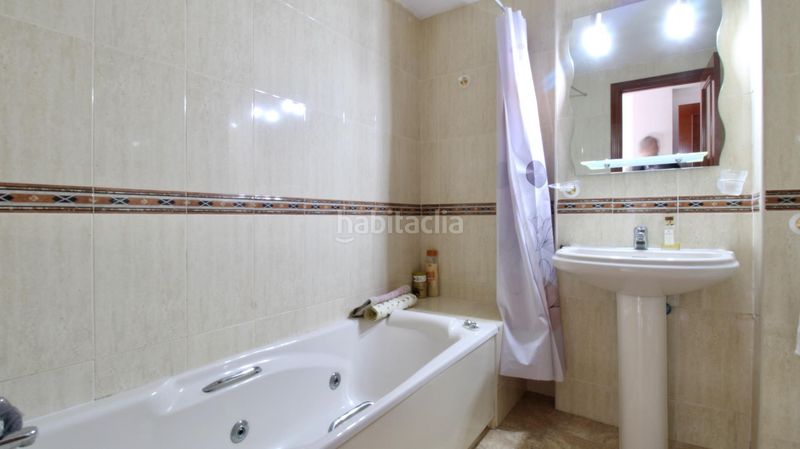 Foto 6a6c8247-c8f2-47bf-a18c-e3345bb02589. Pis amb piscina a Las Salinas Roquetas de Mar