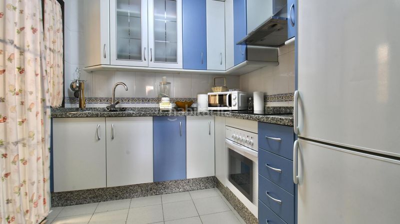 Foto f99d4d4b-7b21-47b9-81ad-a22757a2ac74. Pis amb piscina a Las Salinas Roquetas de Mar