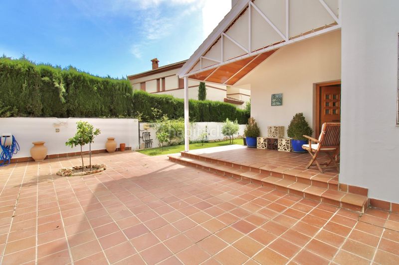 Foto d962d809-e9b5-4fef-a493-9b5eeed0a782. Xalet amb calefacció aparcament piscina a Cenes de la Vega