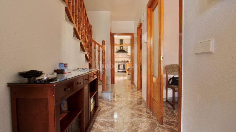 Foto 8a88a425-b804-41d9-9d3d-5a9551fc2183. Casa adossada amb aparcament a Aguadulce Sur Roquetas de Mar