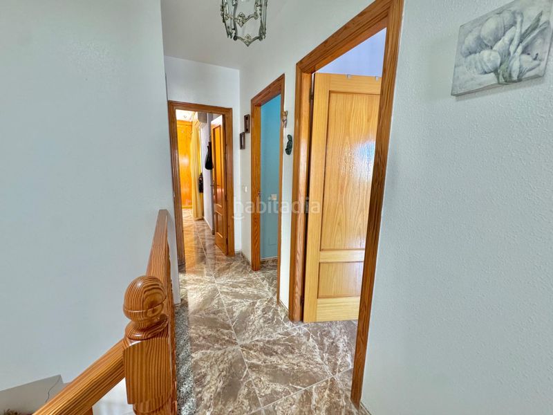 Foto a60fe1a0-61ba-43fa-8096-11a7092887ea. Casa adossada amb aparcament a Aguadulce Sur Roquetas de Mar