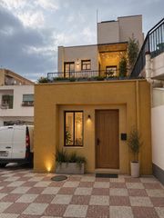 Casa  Pasaje pasaje santa mónica. Estudio para reformar a pasos de la playa  ideal para inversión