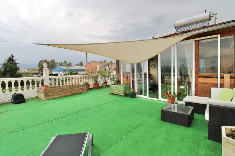 Foto 561065a9-4732-482e-b489-e69d813f9819. Edificio espectacular edificio de 366 m2 espacio, diseño y vistas en Dúrcal