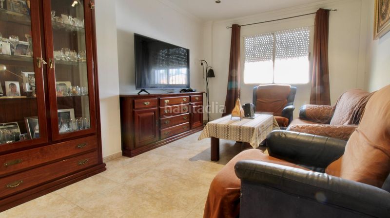 Foto e11d1bc5-34fa-4bc0-b243-0d37e50c90e0. Casa adossada amb aparcament a Belicena Vegas del Genil