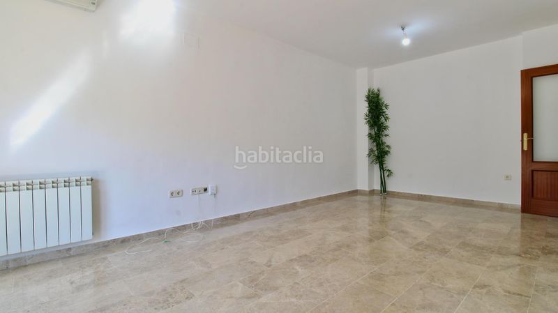Foto 88238a41-9887-43ce-ab7a-3d2c40b00ce1. Pis amb aparcament a Ayuntamiento Alhendín