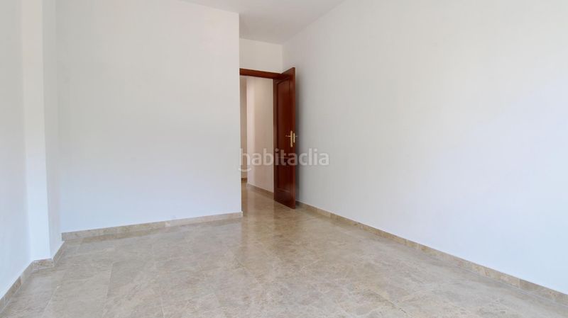Foto c5b75a99-5d15-44b6-a909-1a8c3701ec87. Pis amb aparcament a Ayuntamiento Alhendín