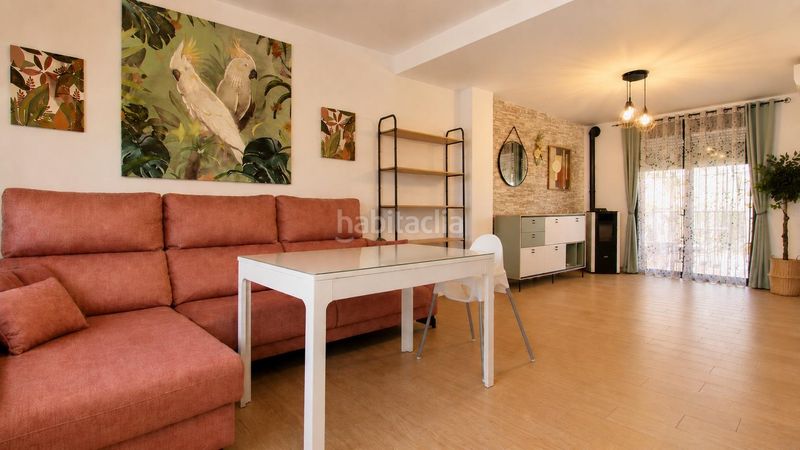 Foto 117289a9-a280-43d9-b8dc-2326ce9d5ec7. Casa adossada amb aparcament a Urbanizaciones Alhendín