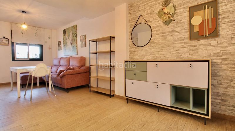 Foto 5c4fc977-00f1-4ffc-bd31-b5aa967c4f2c. Casa adossada amb aparcament a Urbanizaciones Alhendín