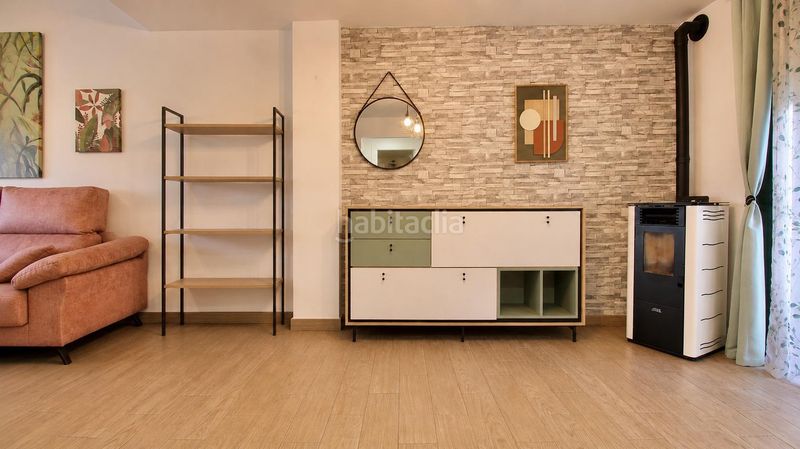 Foto cbb7f1a6-4139-4734-aa03-9f45453202dc. Casa adossada amb aparcament a Urbanizaciones Alhendín