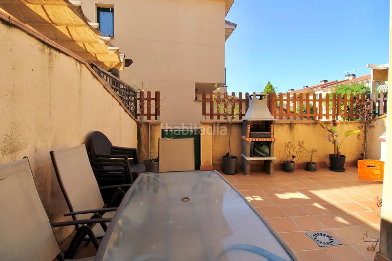Foto e1eb2cec-0b0e-4494-be07-2717c42361cc. Casa adossada amb aparcament a Urbanizaciones Alhendín