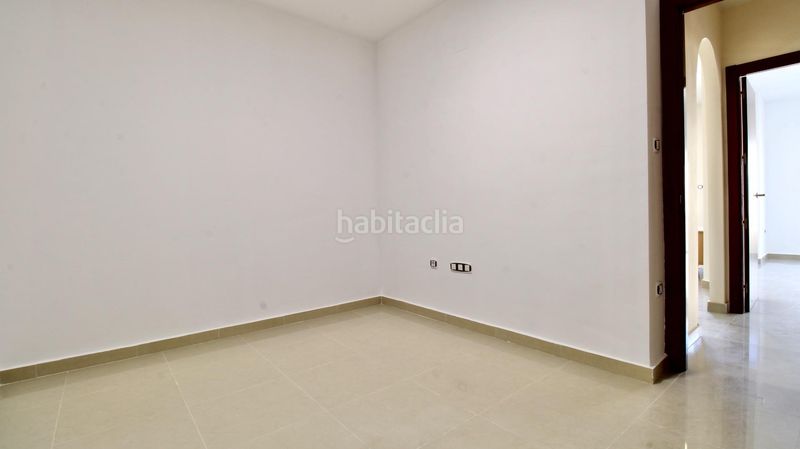 Foto b7801f01-b172-48df-b0f3-2532c5b9adec. Pis amb aparcament a Atarfe