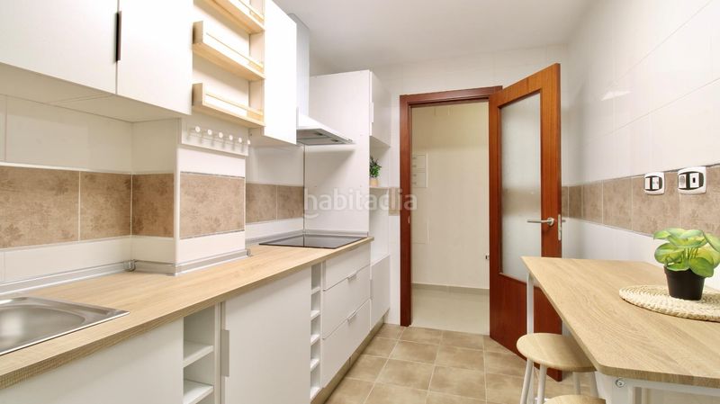 Foto c0fc8995-da1c-48a7-b763-60c7b59a2464. Pis amb aparcament a Atarfe