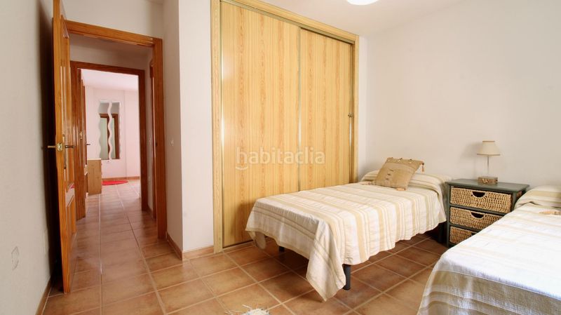 Foto 4fd9a8f9-9536-4503-8cb3-0644b2274fb4. Pis amb piscina a Aguadulce Sur Roquetas de Mar