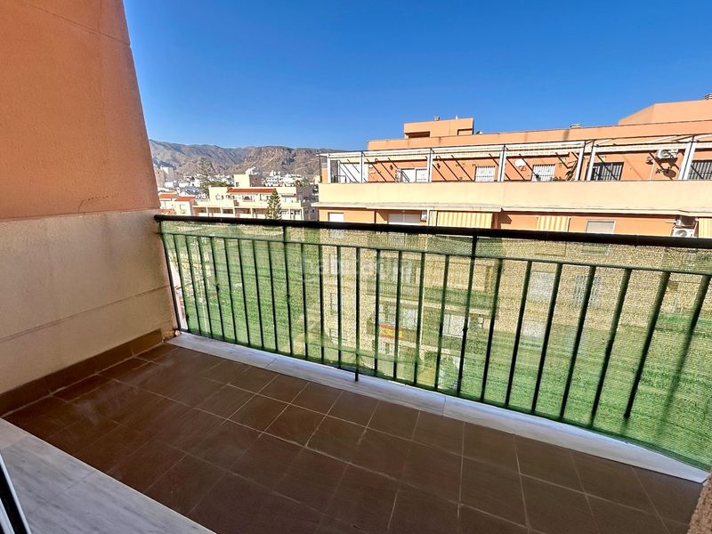Foto bd602b81-ec84-4161-b8b9-98eefe4a9e41. Pis amb piscina a Aguadulce Sur Roquetas de Mar