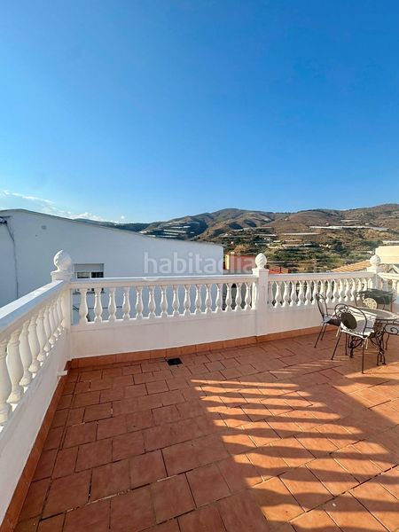 Foto 0f83511c-af31-4c42-9da3-a289e7e95aac. Casa amb aparcament a Albuñol