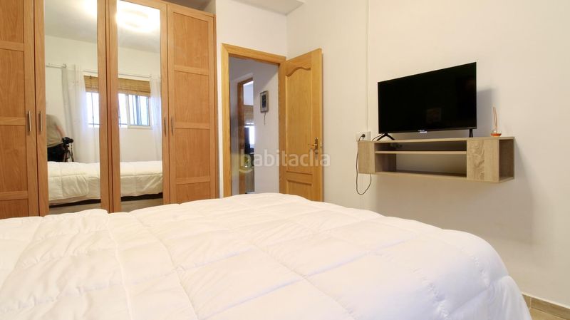 Foto 25d2cd9f-0c2f-43f0-a80a-27c2ccfdcce4. Casa amb aparcament a Albuñol
