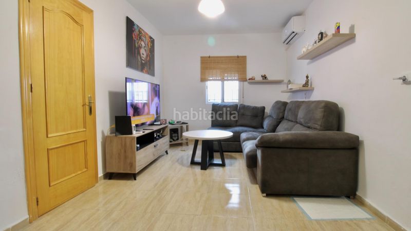 Foto 773c29ef-0b26-4eb5-bb6b-96548f09ba9f. Casa amb aparcament a Albuñol