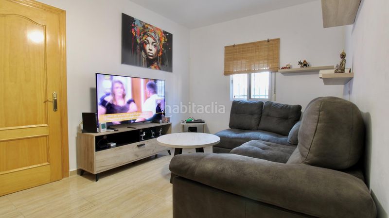 Foto ab536c17-aed5-4d25-b5b1-7f9868de5806. Casa amb aparcament a Albuñol