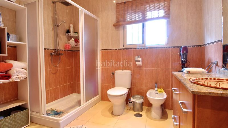 Foto e2e3805a-e0ec-4ed3-8480-9c17b6036ebe. Casa amb aparcament a Albuñol