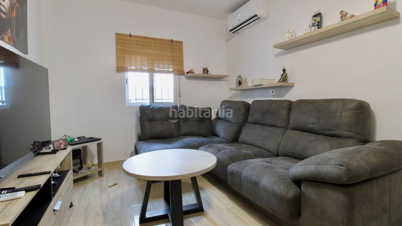 Foto fb5f5b9b-ad53-45a4-872c-0bda3b58963c. Casa amb aparcament a Albuñol