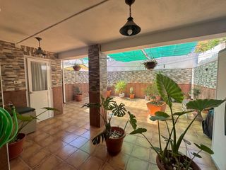 Casa a schiera  Calle de habana. Casa adosada con amplio sótano, patio y terraza en purchil vegas