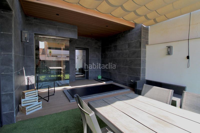 Foto 4faae13f-a993-4cbf-b1d3-536025edca9a. Casa adossada amb calefacció aparcament piscina a Armilla