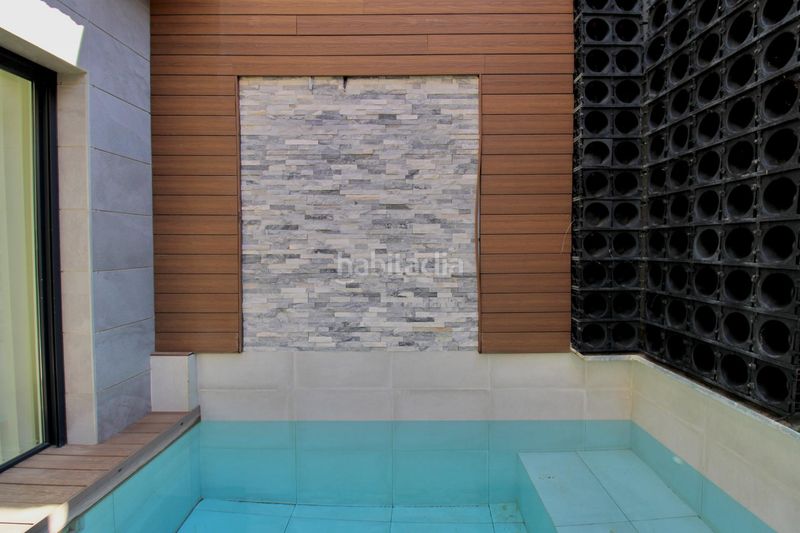 Foto ca9e01fb-e357-425f-84f1-58d8fe1c901a. Casa adossada amb calefacció aparcament piscina a Armilla