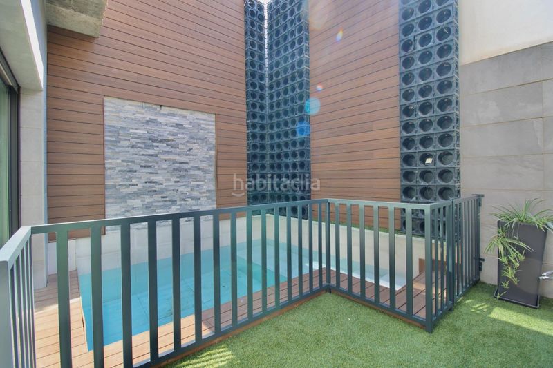 Foto ed8f6405-e522-464f-8db3-d3a57f4a22ae. Casa adossada amb calefacció aparcament piscina a Armilla