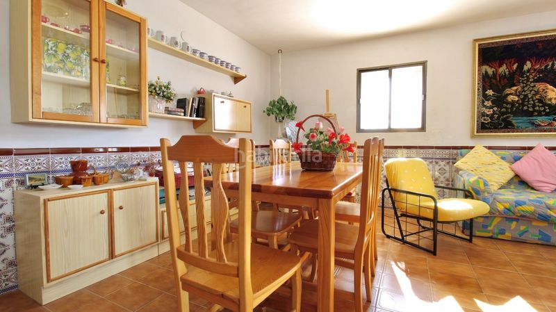 Foto f227df4a-9e51-4542-9787-861a3d57d079. Xalet amb aparcament piscina a Cijuela