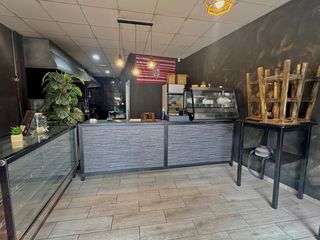 Traspàs Local Comercial  Calle calvario (pu). Oportunidad de traspaso de asadero de pollos totalmente equipado