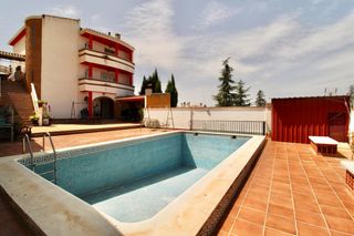Chalet  Calle calle cuesta de viznar. Chalet independiente con piscina privada, 6 dormitorios y 457 m2
