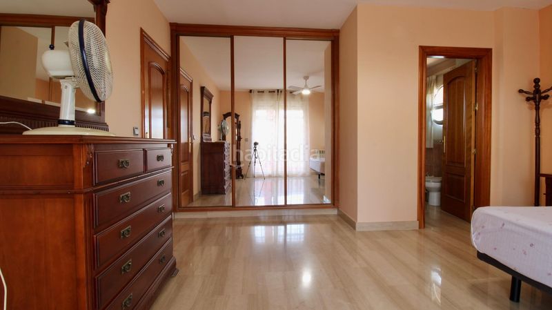 Foto 0df31fad-d095-49b6-80b3-1bc8ab2587eb. Xalet amb aparcament a Alfacar