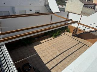Casa  Calle pintor de la rosa. Se vende casa en pinos puente con 2 terrazas
